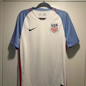 Genuine USMNT 2016/17 Nike Home Medium 724643
